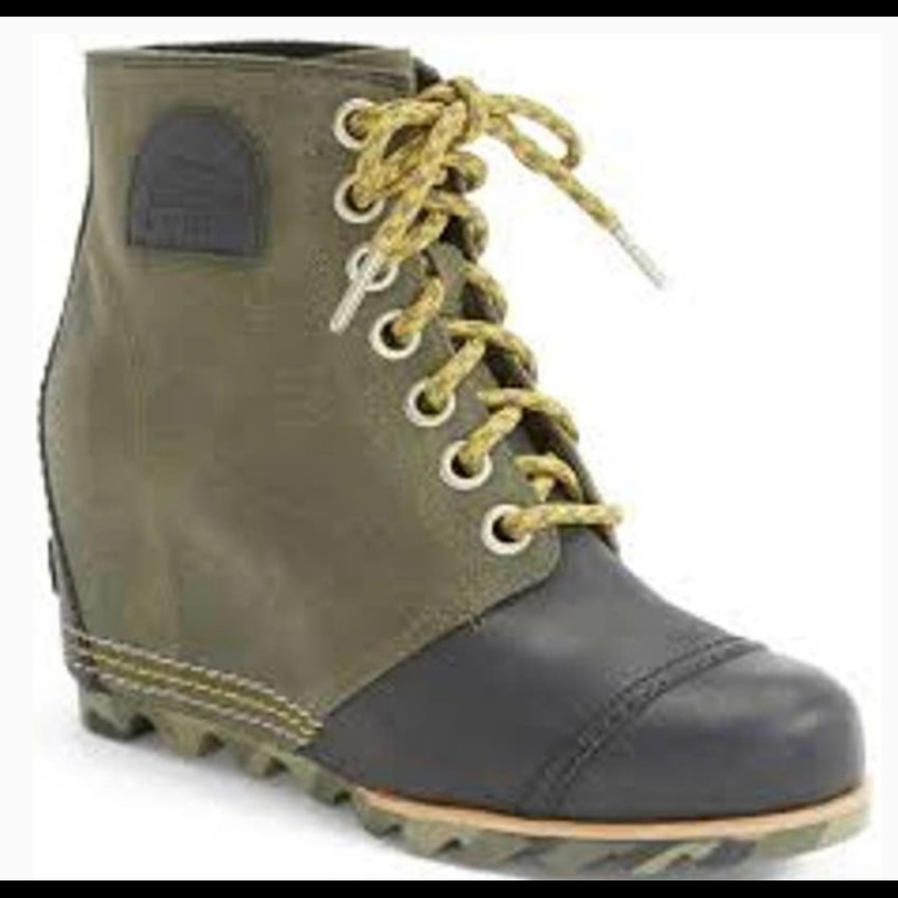 Sorel PDX wedge boot